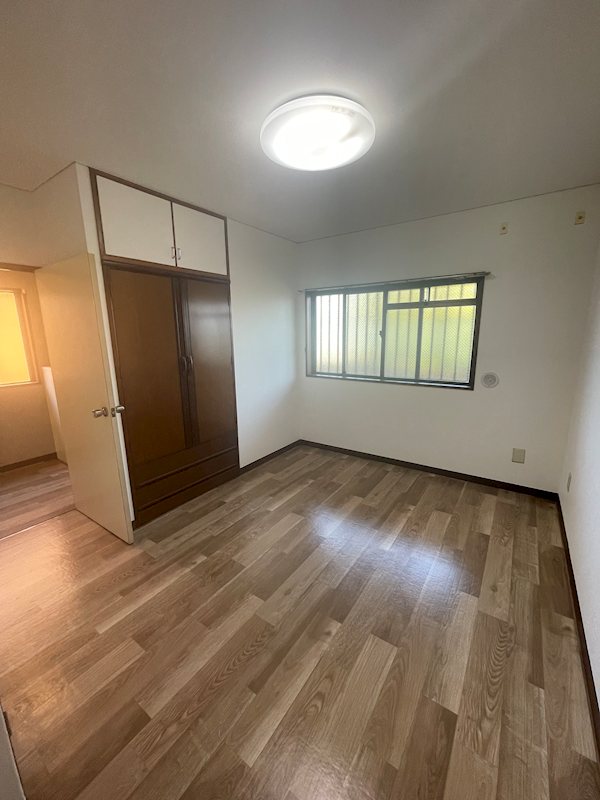 サンライズ中瀬 ベッドルーム