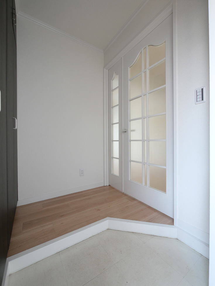 サーラ白金 玄関