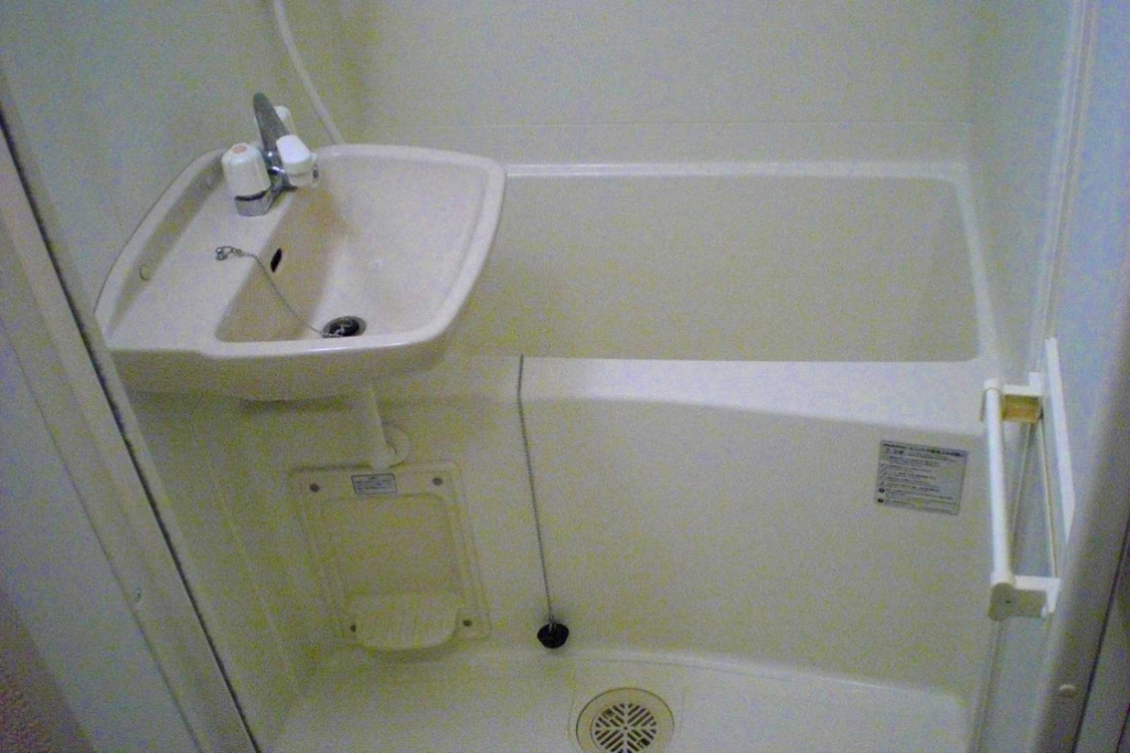 レオパレスラホンテーヌ 風呂画像