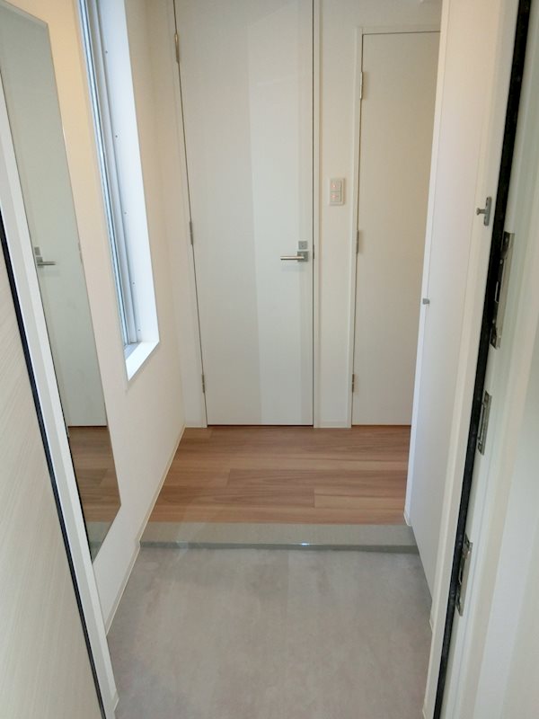 ZOOM新宿下落合 玄関