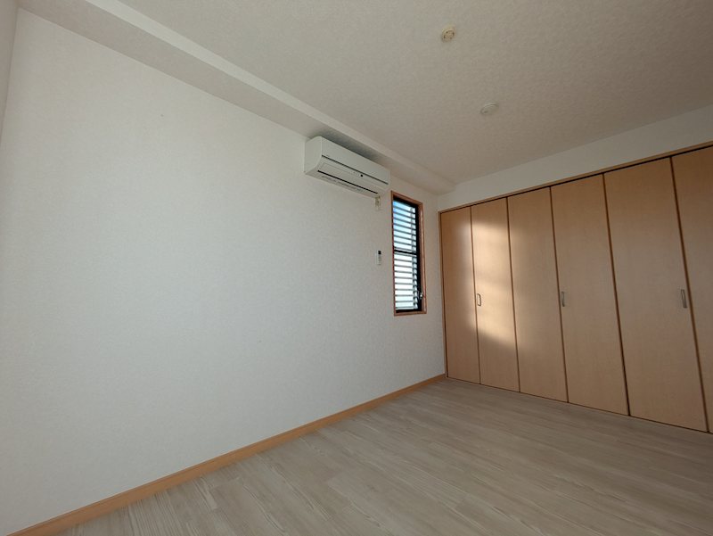 mar ベッドルーム