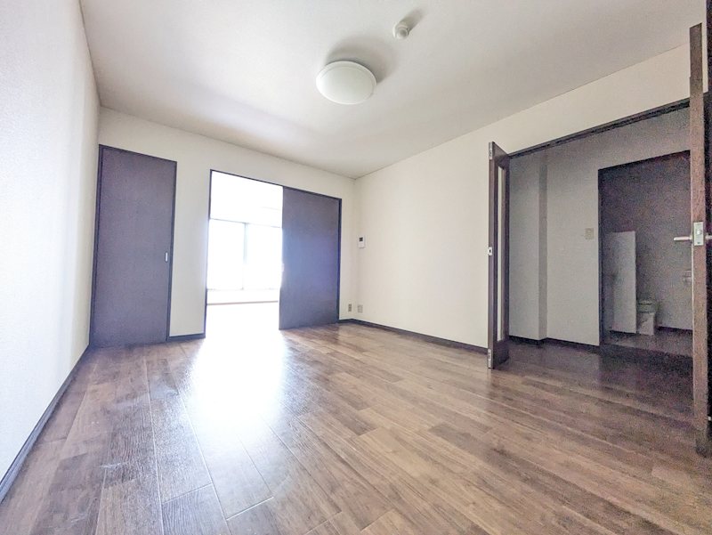 パレスガル リビング