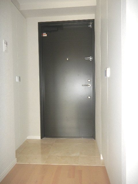 エスティメゾン千石 玄関