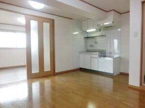 諏訪町マンション キッチン