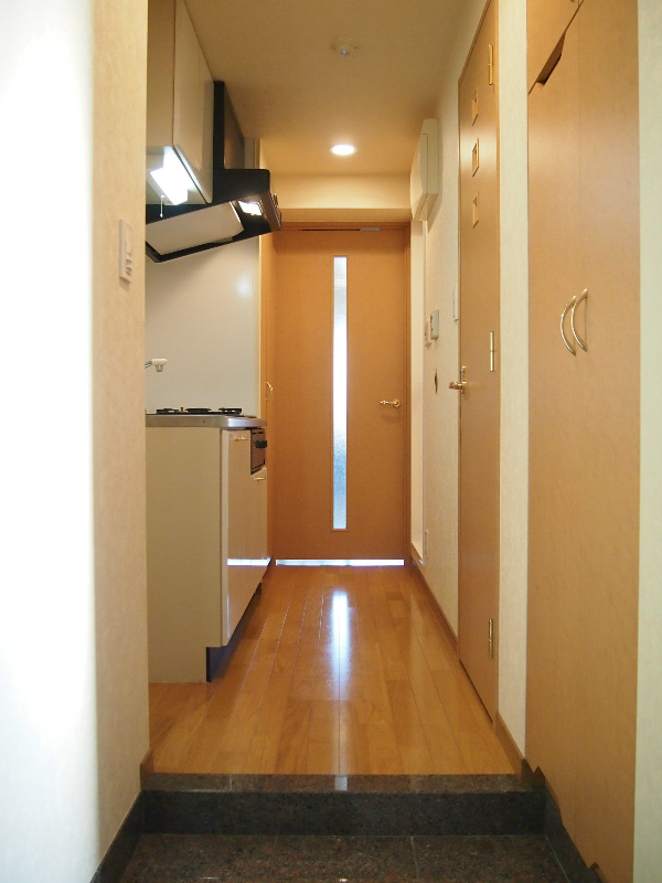 ルーブル白金高輪弐番館 玄関