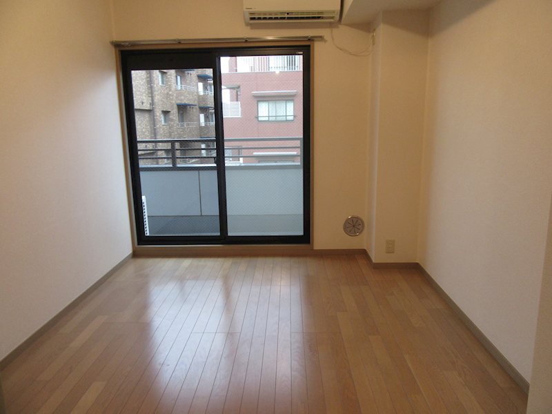 フルーヴ ベッドルーム