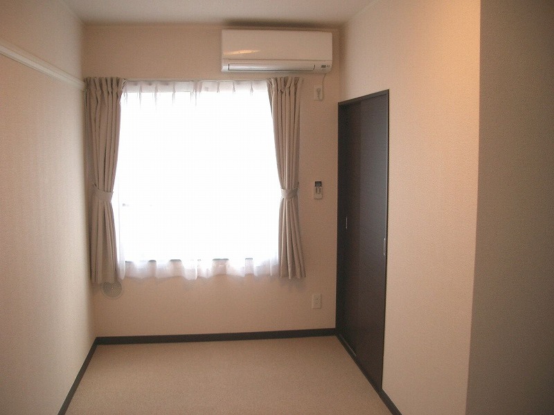 レオネクストアメニティー清水 リビング