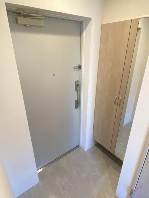 シャルム・Y・M 玄関