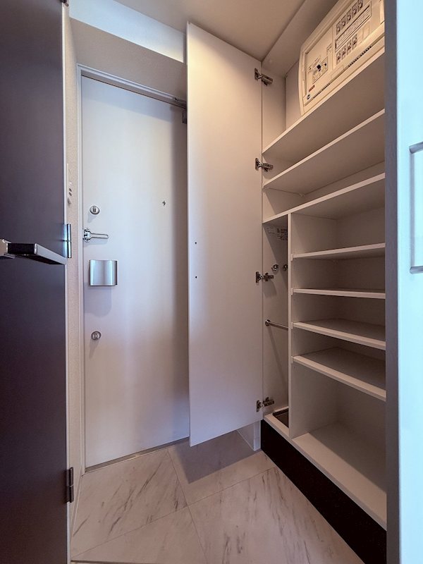 ルネサンスコート三軒茶屋カルム 玄関