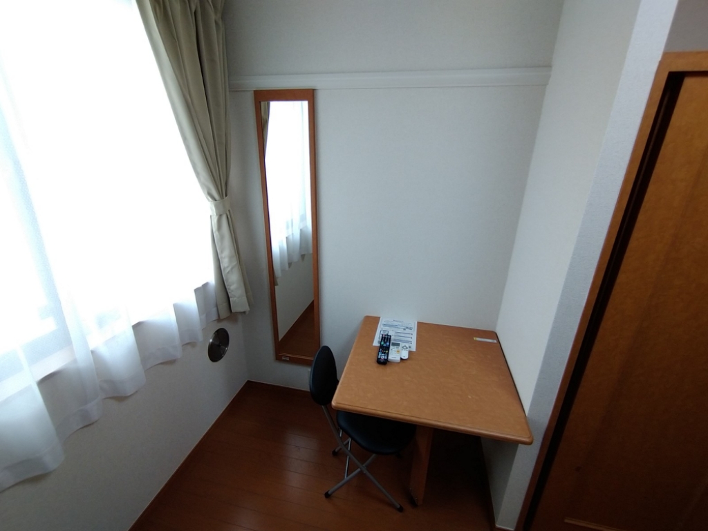 レオパレス中野坂上 リビング