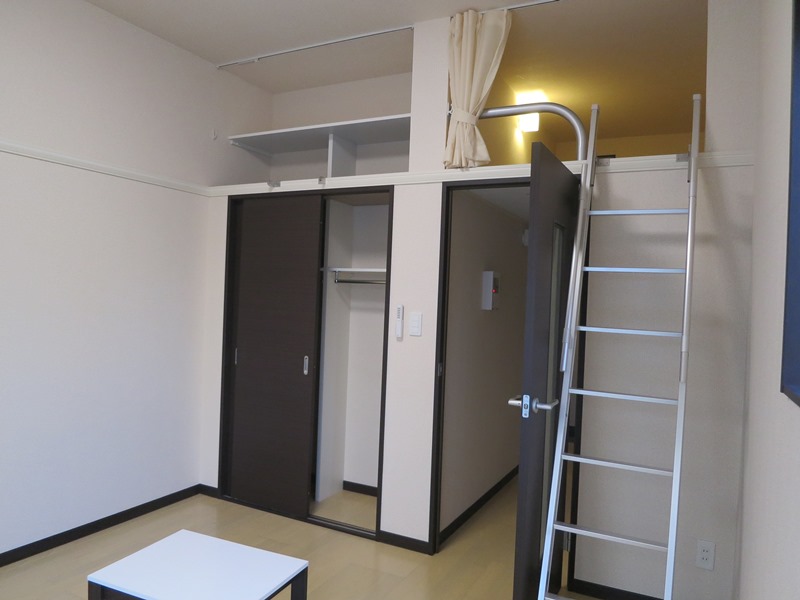 レオネクスト南新宿 リビング