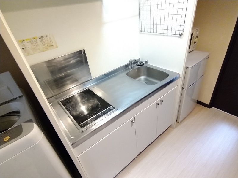 レオネクストラムールウールー キッチン