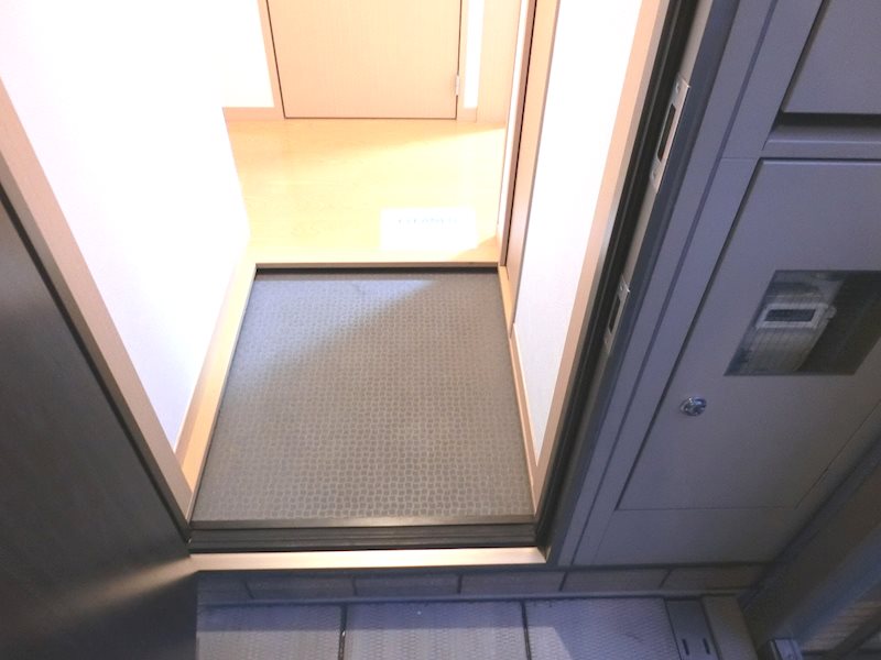 カーサ大井倉田 玄関