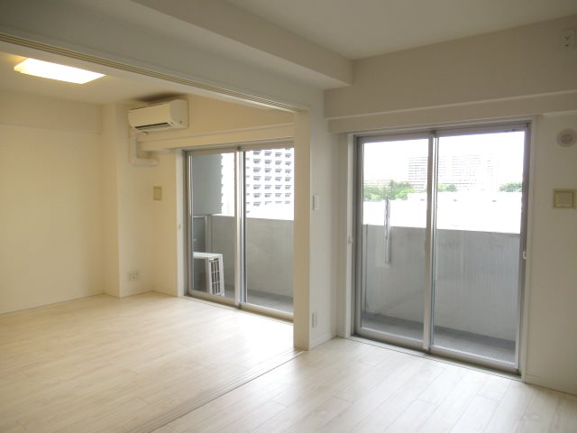 ラフィスタ品川ベイ リビング