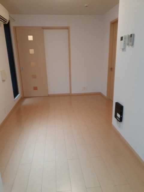 アニュ－グレイス新井薬師 リビング