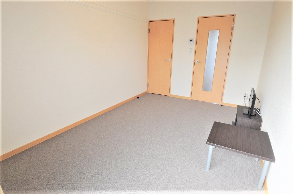 レオパレス向日葵 リビング