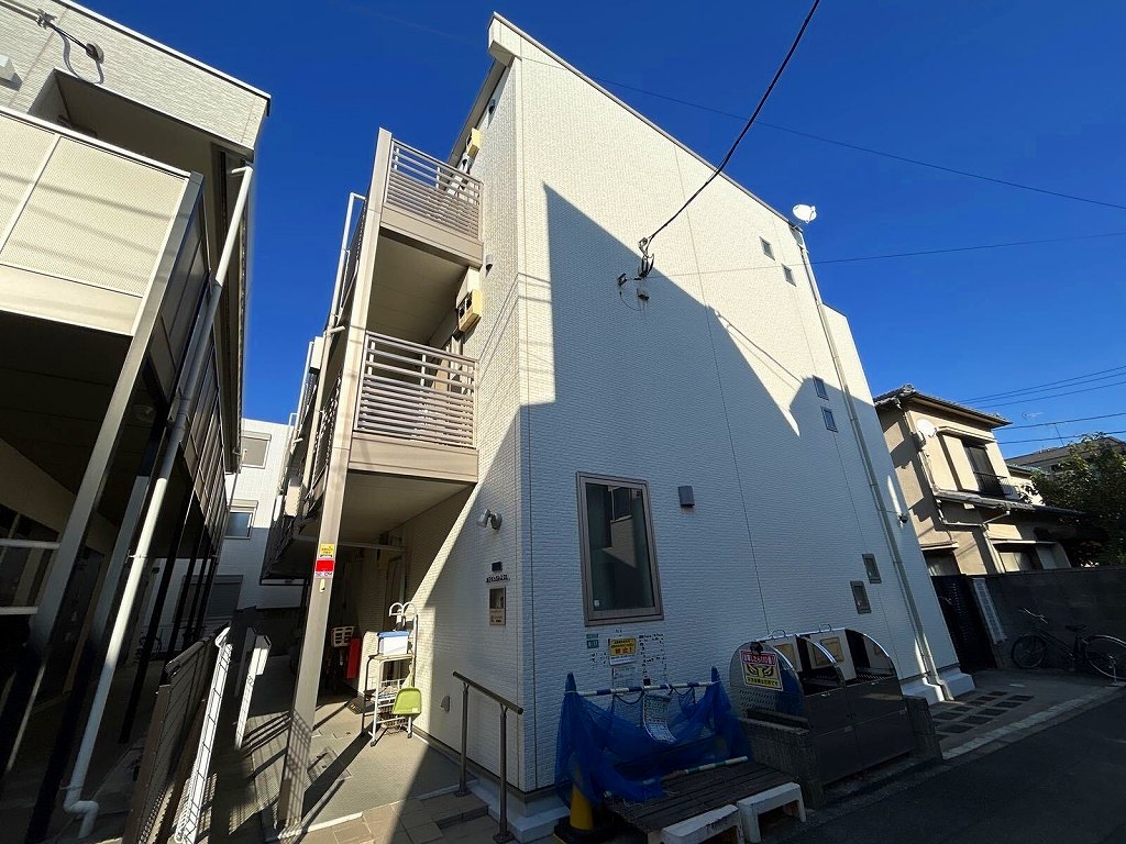 クレイノホワイトパレス２３ 304号室 外観