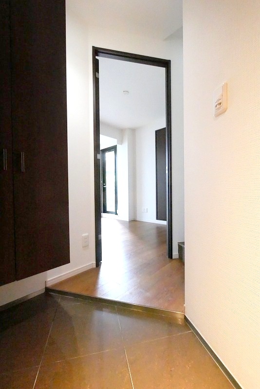 グラントレゾール広尾 玄関