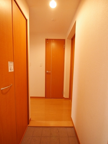 リュミエール・Ｋ 玄関