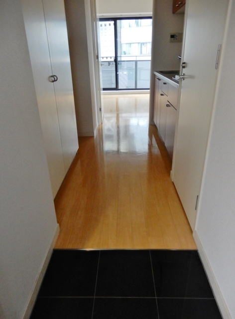 サニーハイマート下北沢 玄関