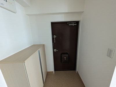 ビコーハイム中央 玄関