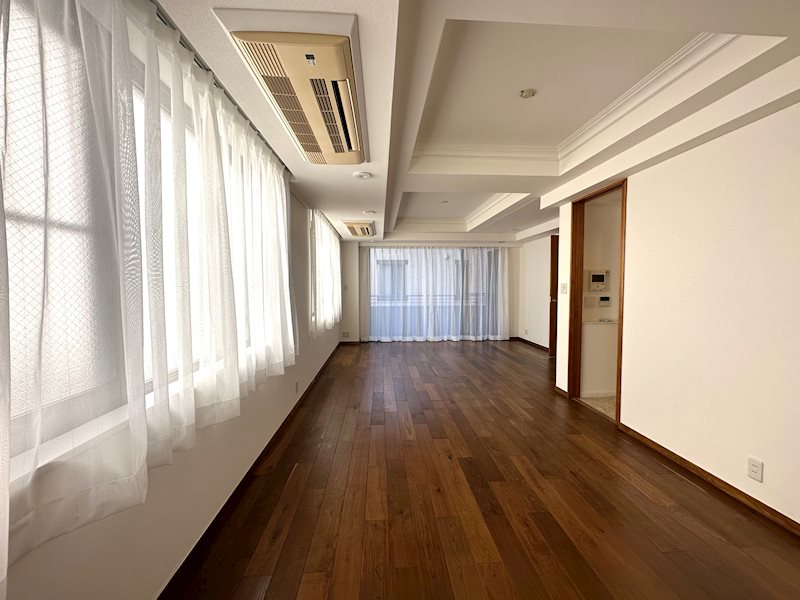 松濤ガーデン リビング