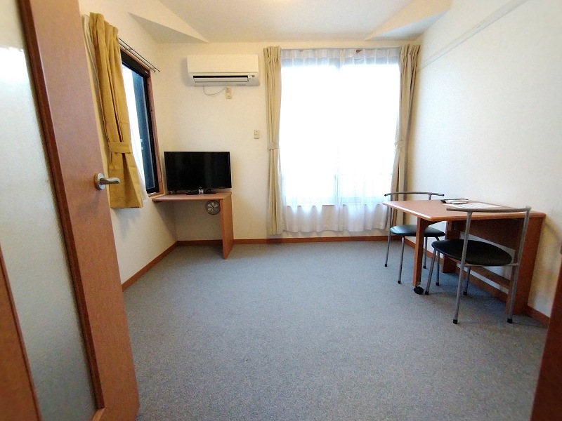 レオパレス幡ヶ谷 リビング