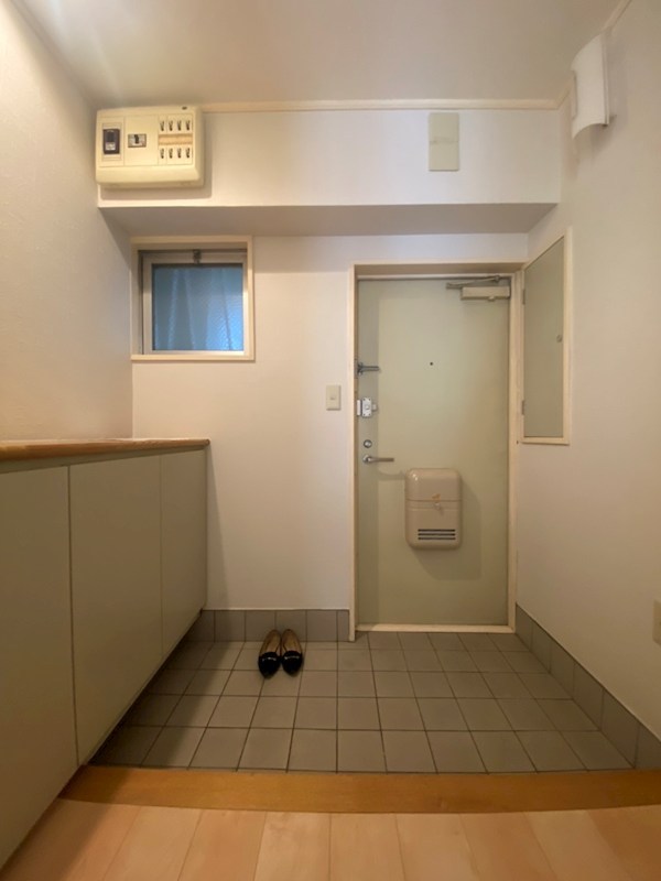 高輪ハイツ 玄関