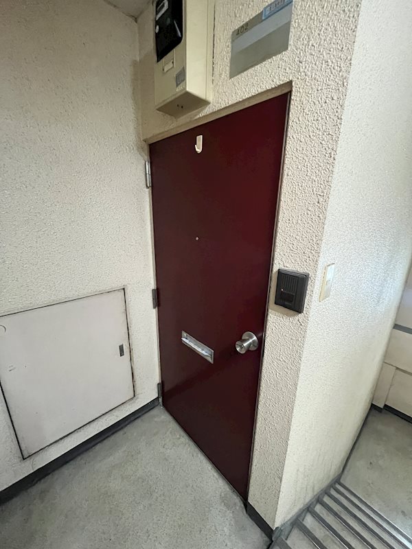 レジデンス西新宿 玄関