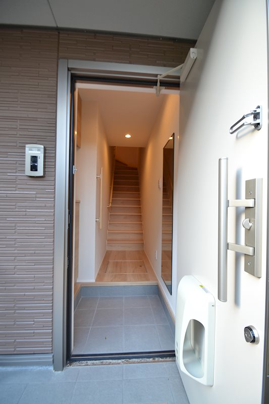 クオレール代沢 玄関
