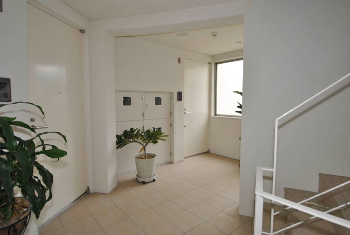 コルティーレ世田谷 玄関