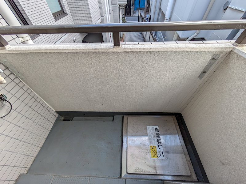 西小山アパートメント ベランダ