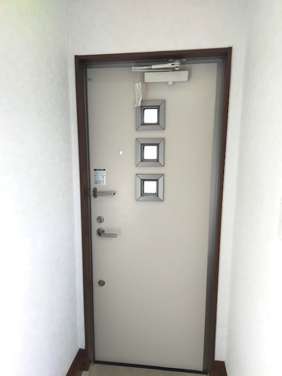 ベルーガ下北沢 玄関