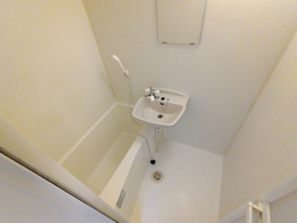 レオパレスベール 風呂画像