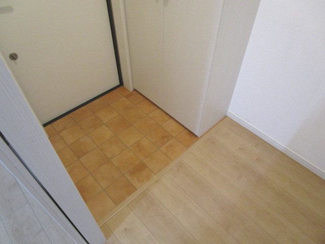 アルマコート 玄関