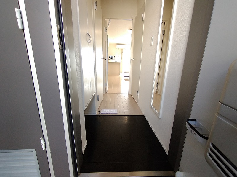 レオネクスト亜土 玄関