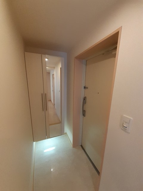 カーサ・カメリア 玄関