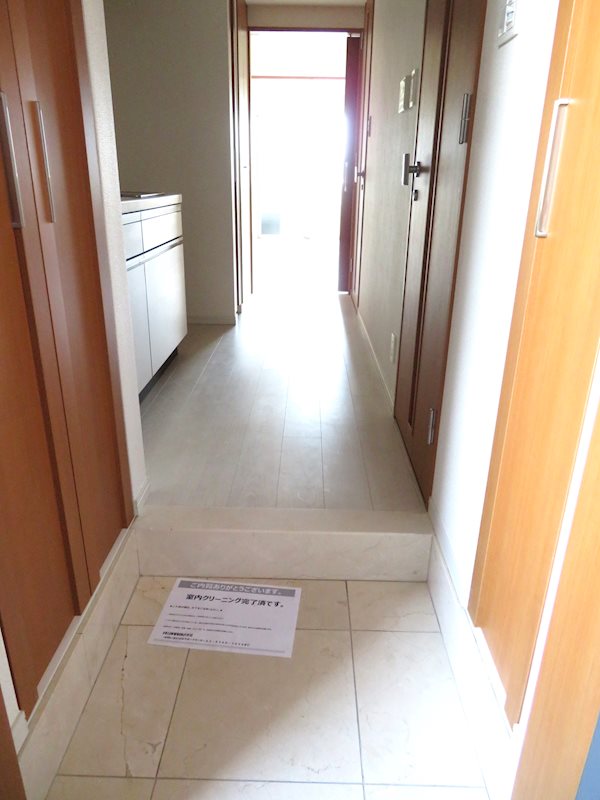 日神デュオステージ新宿若松町 玄関