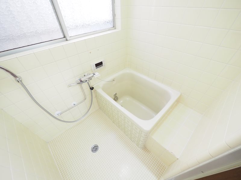 フルリノベーション済　幡ヶ谷戸建　リビング広々 風呂画像