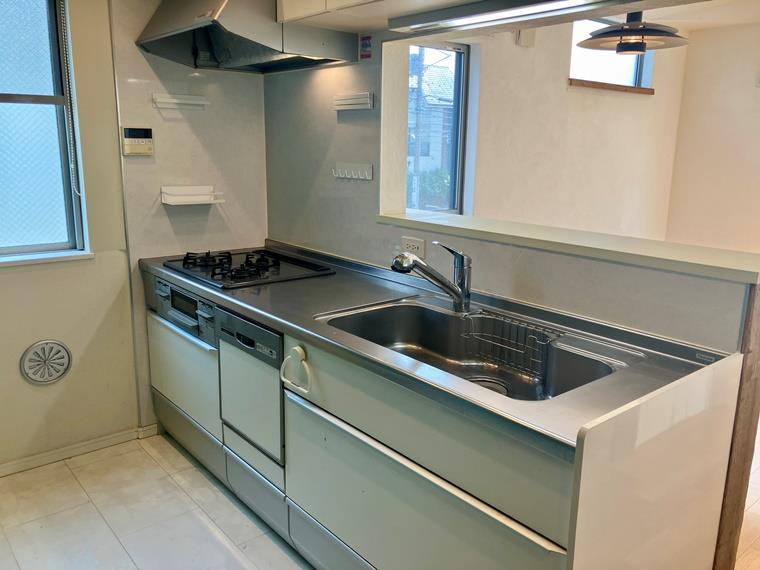 天沼戸建 リビング