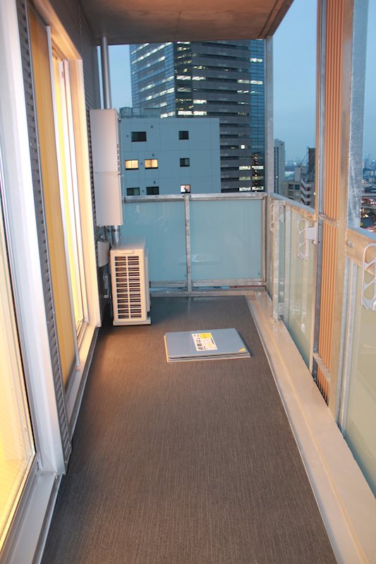 ZOOM都庁前 ベランダ