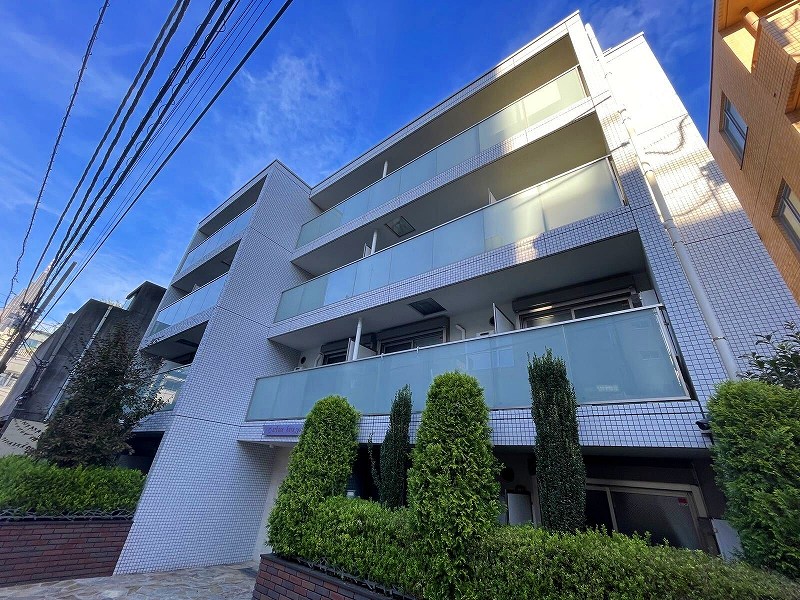 レオネクストアルバーロ原宿 303号室 外観