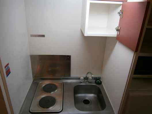 レオパレスＦｌａｔ浜松町 キッチン