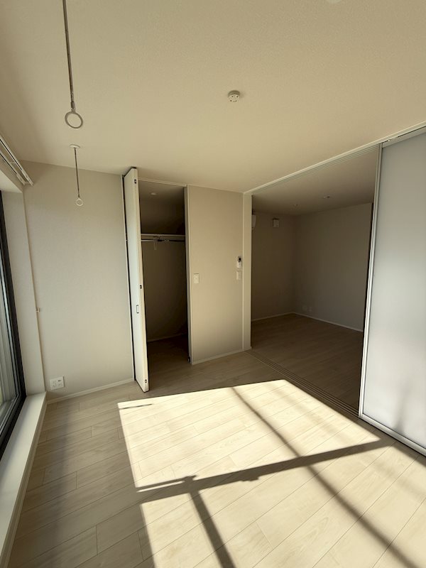 6W ベッドルーム