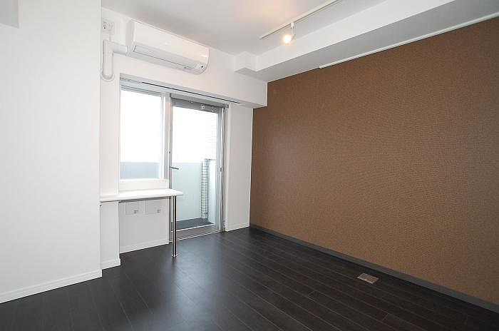 ステージファースト新宿原町 リビング