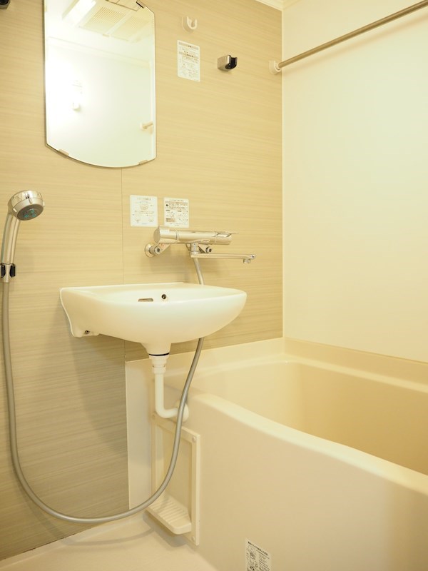 ルーブル神宮前 風呂画像