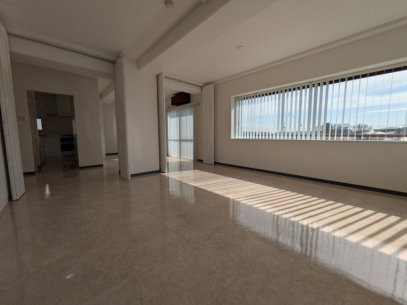 パインヒルガーデン リビング