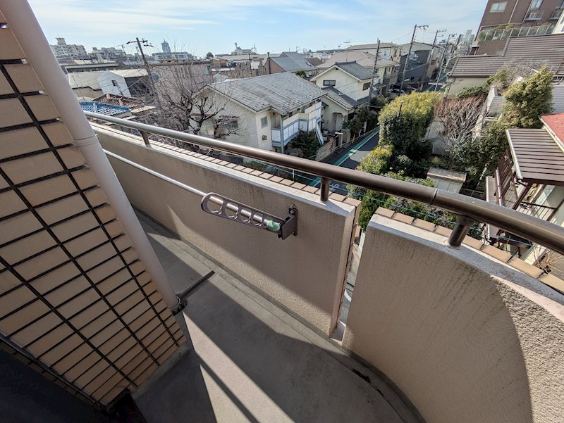 パインヒルガーデン ベランダ