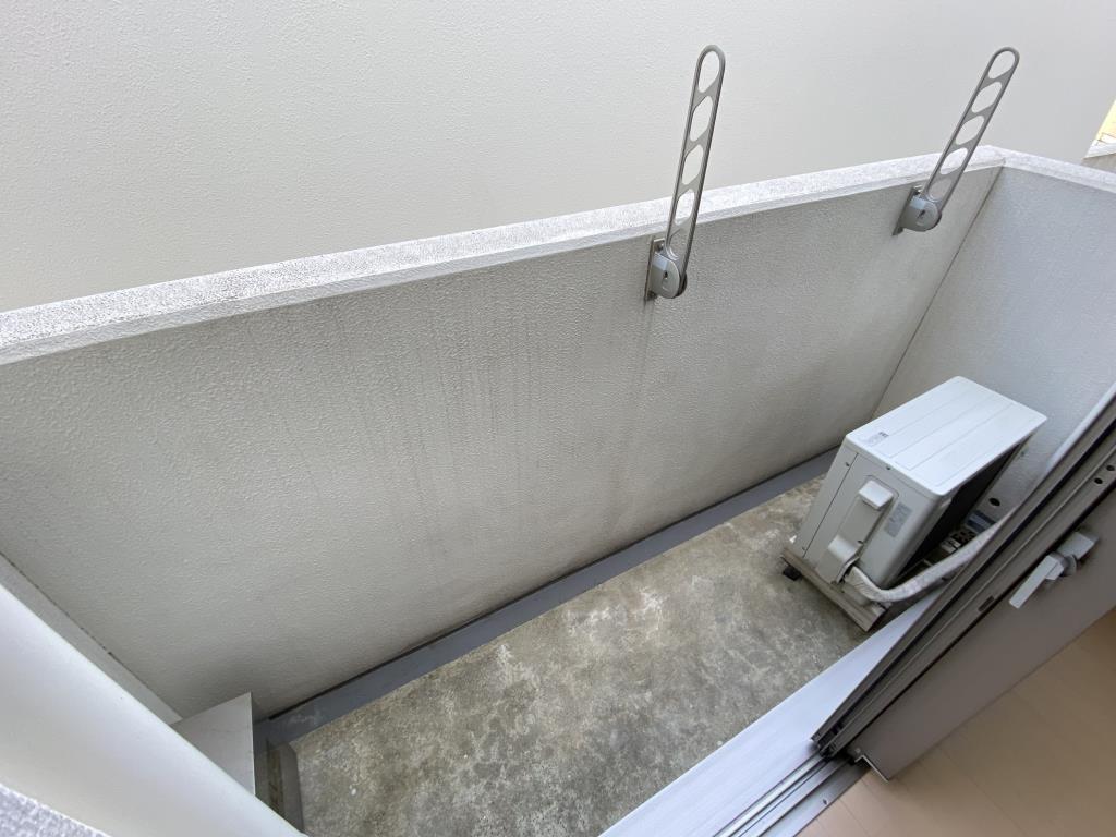 ツルマキロジ ベランダ