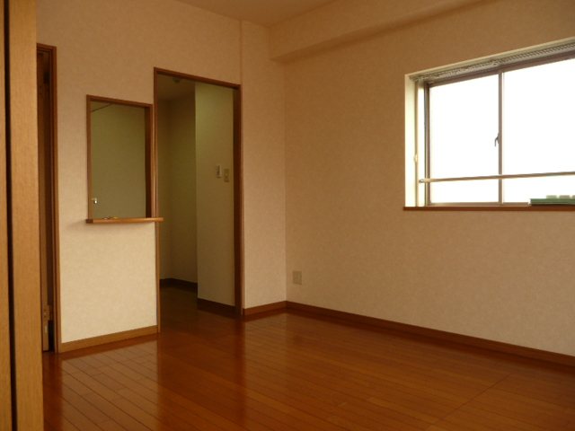 メゾン・エルーセラ リビング